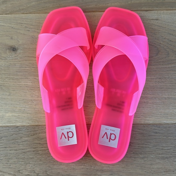 💖🩴 Dolce Vita Translucent Sandal Fuschia Pink Size 7, Pool Perfect - Picture 3 of 3